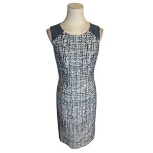 Carolina Herrera Blue Tweed Fitted Sheath Dress‎ Midi Italy Size 2 Work Party